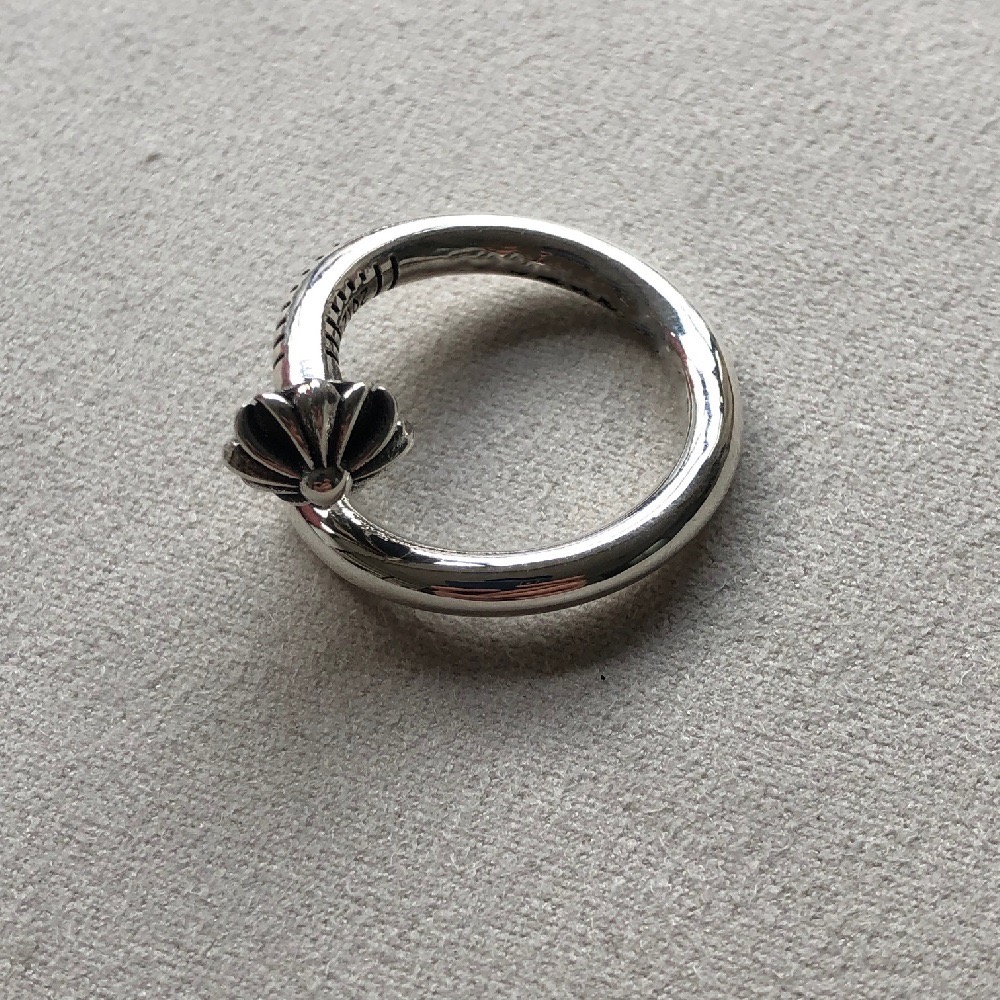 플로랄 헤드 양각 못반지