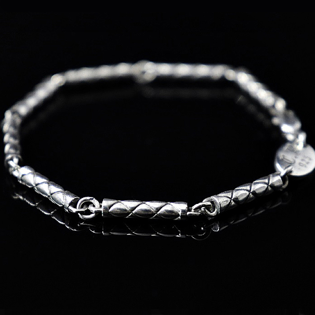 Quilting link bracelet